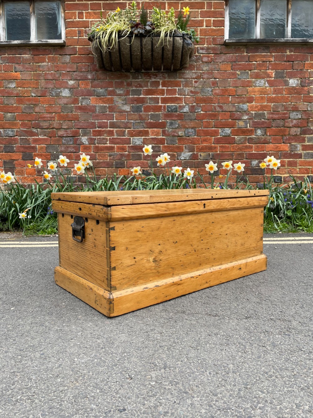Victorian pine carpenters chest