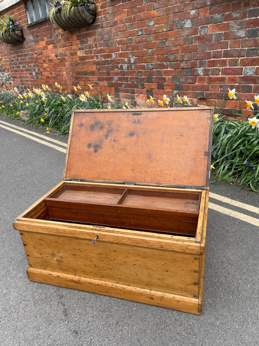 Victorian pine carpenters chest View VII