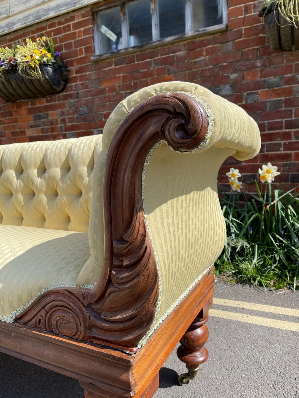 Nineteenth century sofa View V