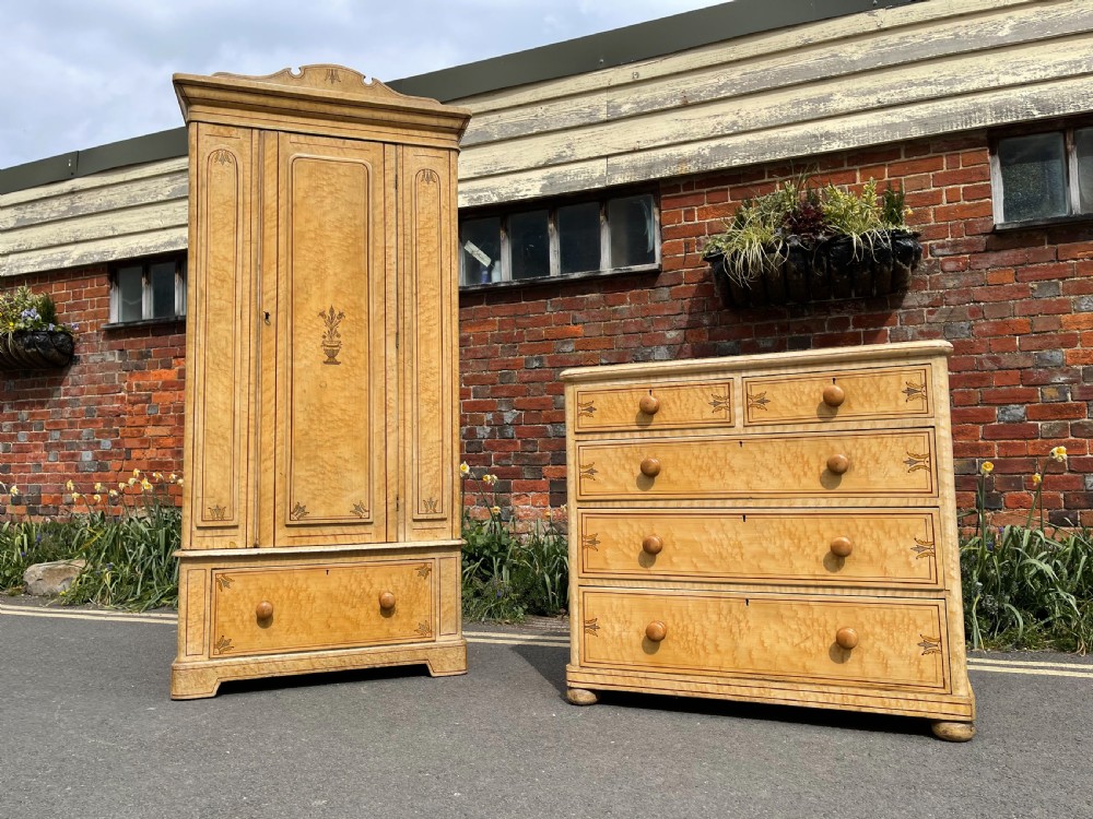 Victorian painted pine bedroom pair
