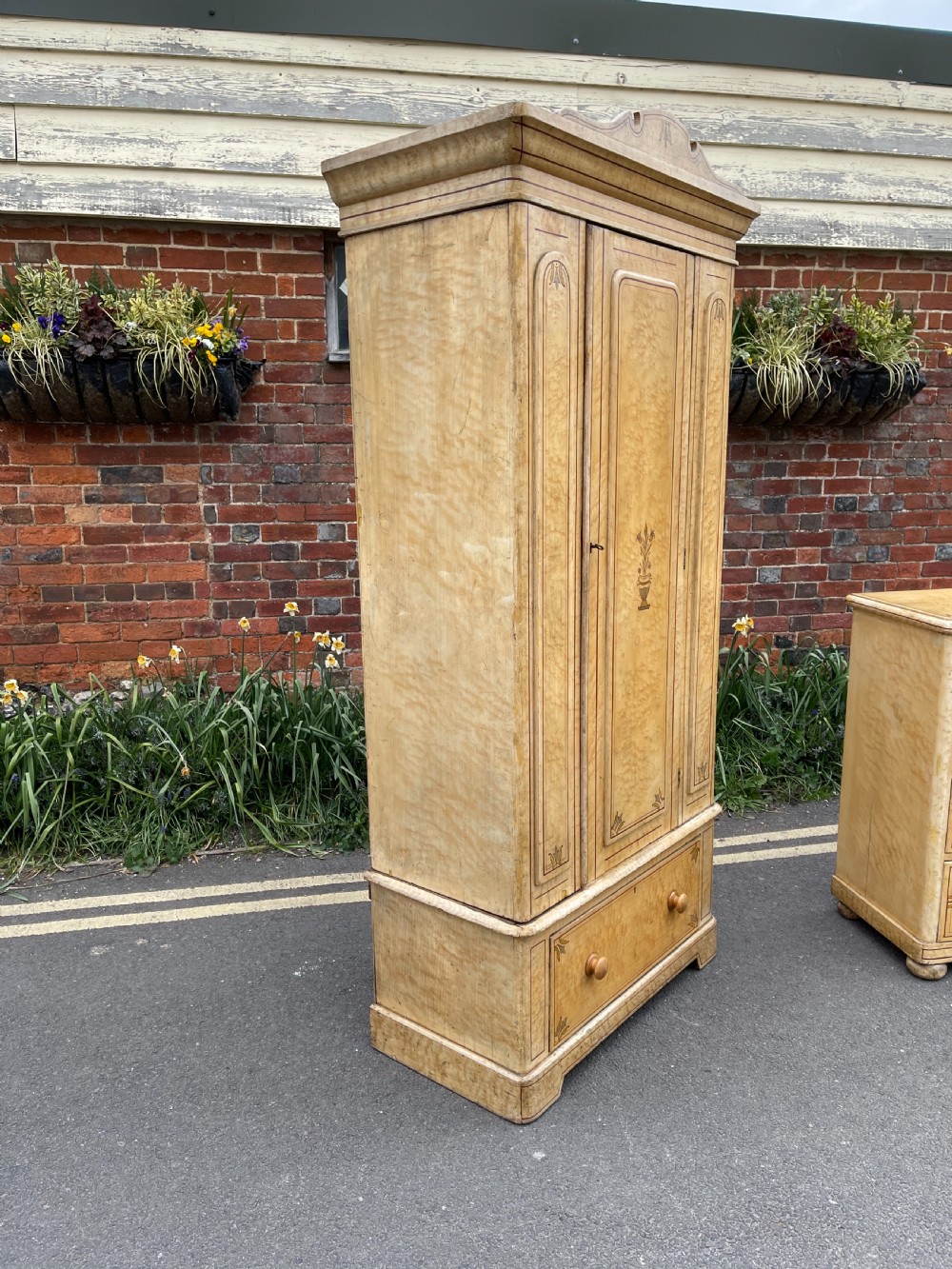 Victorian painted pine bedroom pair View VI