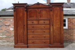 VICTORIAN MAHOGANY WARDROBE