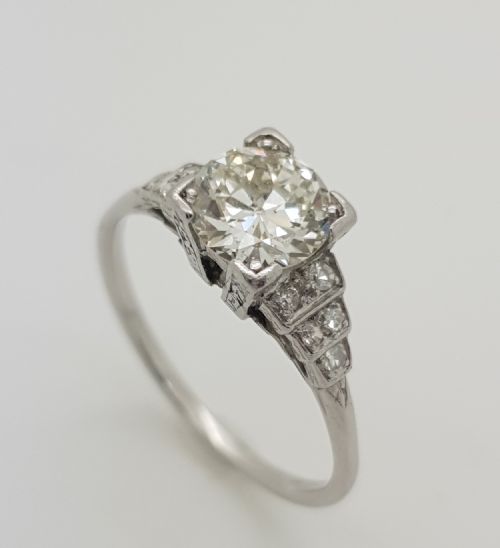 18ct Diamond Solitaire