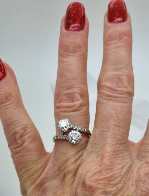 ART DECO DIAMOND TWIST IN PLATINUM - ADDITIONAL PHOTO 2