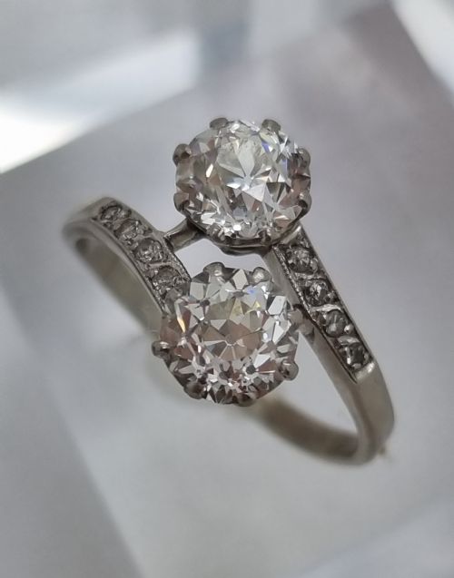 ART DECO DIAMOND TWIST IN PLATINUM - ADDITIONAL PHOTO 5