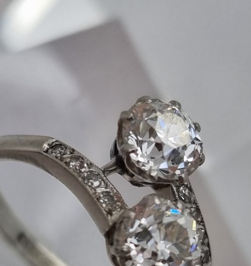 ART DECO DIAMOND TWIST IN PLATINUM - ADDITIONAL PHOTO 7