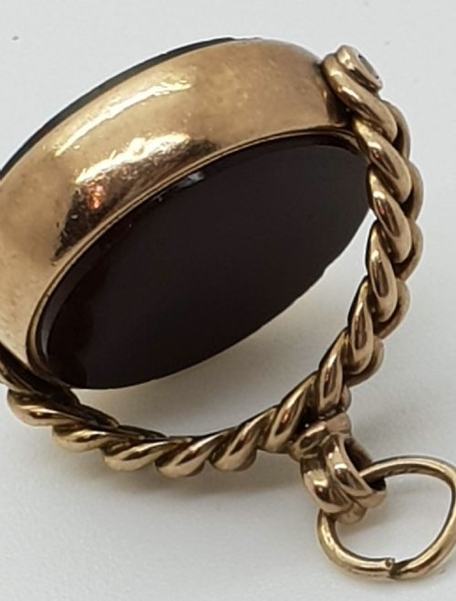 CORNELIAN AND AGATE 9CT GOLD FOB - ADDITIONAL PHOTO 2