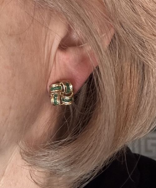 EMERALD KNOT EARRINGS - ADDITIONAL PHOTO 3