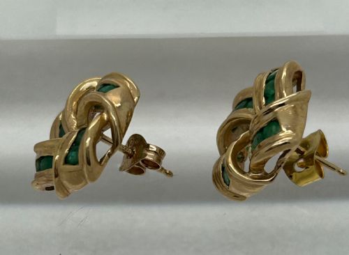 EMERALD KNOT EARRINGS - ADDITIONAL PHOTO 5