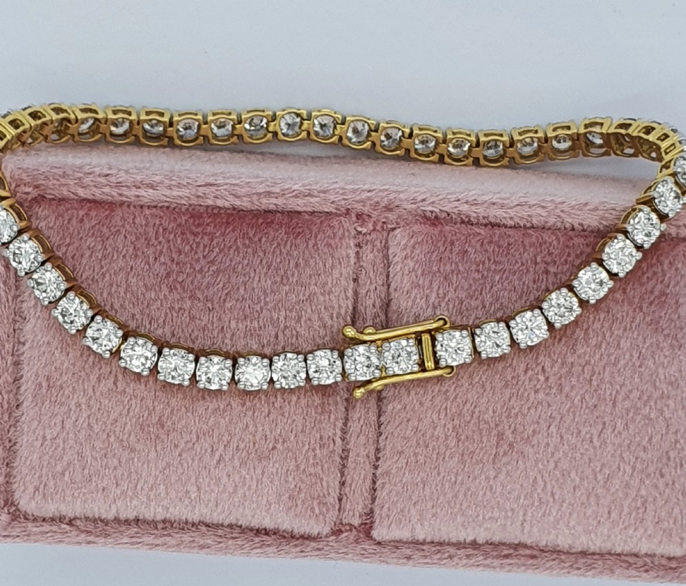 18ct YG Diamond Tennis Bracelet  View V