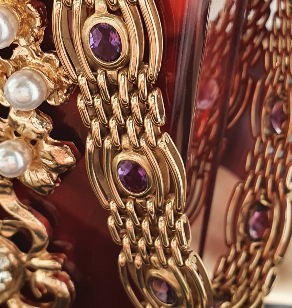 9ct Amethyst Gate Bracelet View VIII