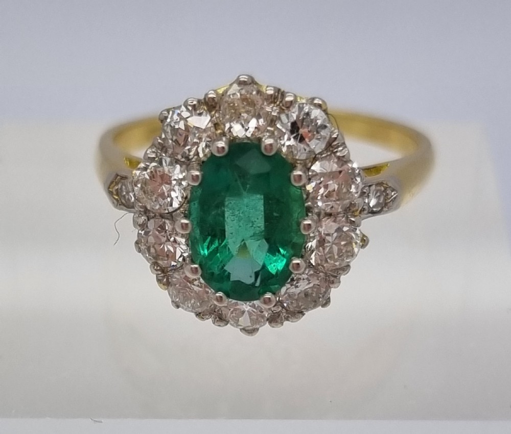 YG Oval Emerald and Diamond  Cluster View XI