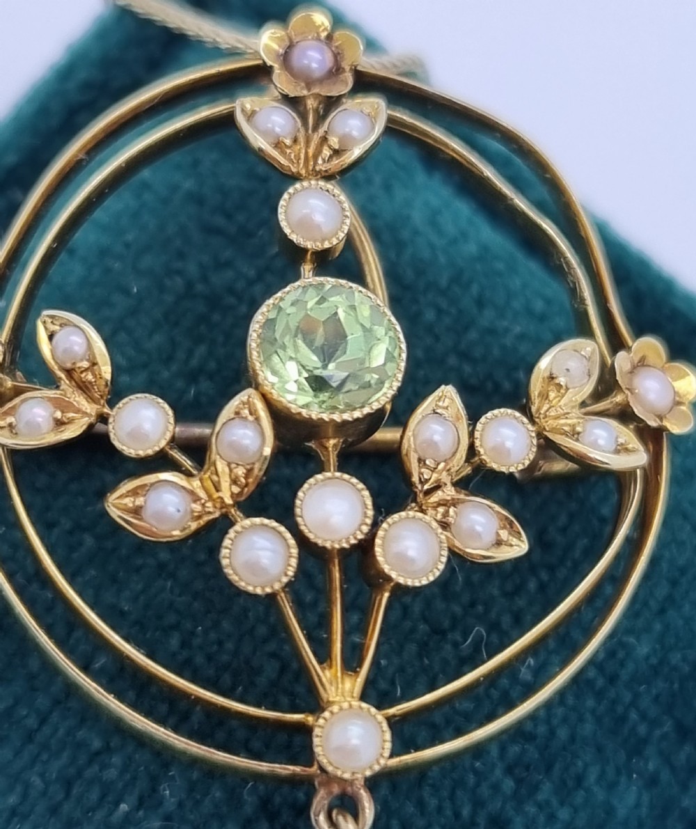 Peridot Seed Pearl Edwardian Pendant View XI