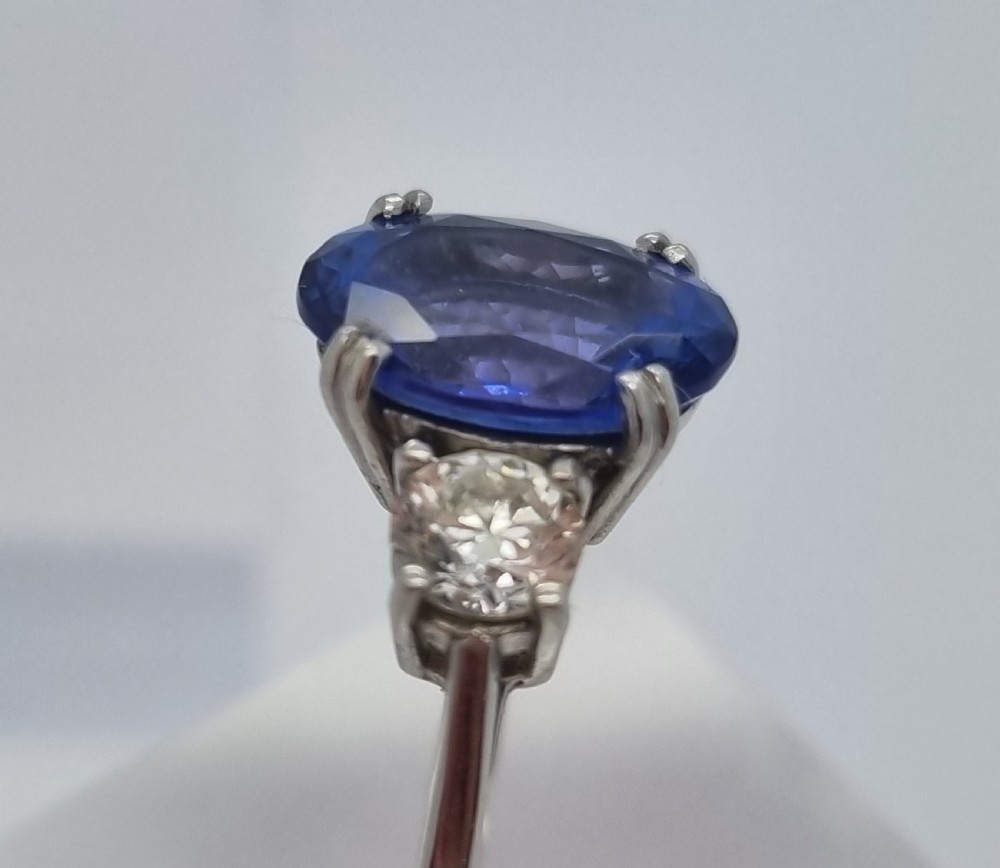 Platinum Tanzanite Diamond Trilogy  View III