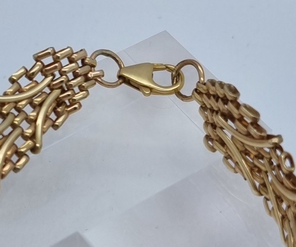 9ct Gate Bracelet  View VIII