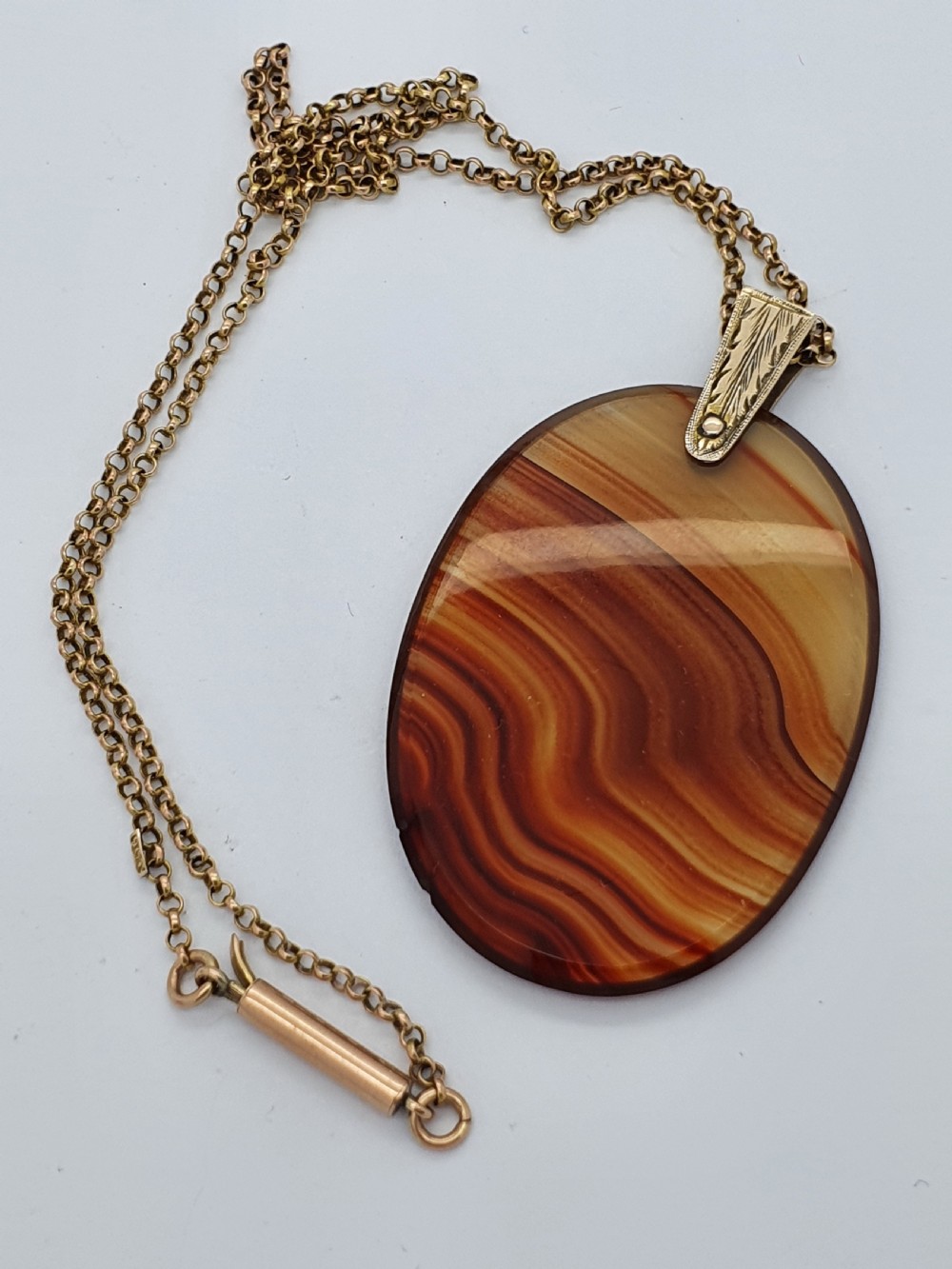 9ct Gold Agate Pendant