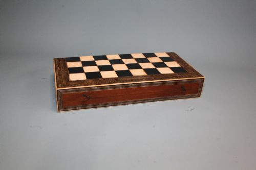 19th Century Chess Board in Bone and Ebony, with Backgammon to the Inside.