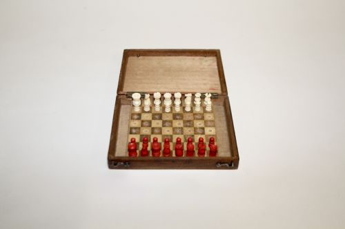 Early 20th Century Miniature Travelling Chess Set
