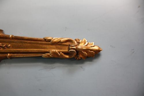 EARLY 20TH CENTURY PAIR OF BRASS WALL LIGHTS WITH CHERUBS - ADDITIONAL PHOTO 8