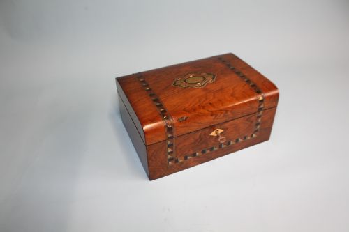 Late 19th Century Work/jewellery Box with Tray to the Inside
