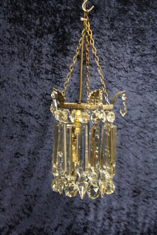 EARLY 20TH CENTURY CHANDELIER WITH LARGE LUSTRES - ADDITIONAL PHOTO 1