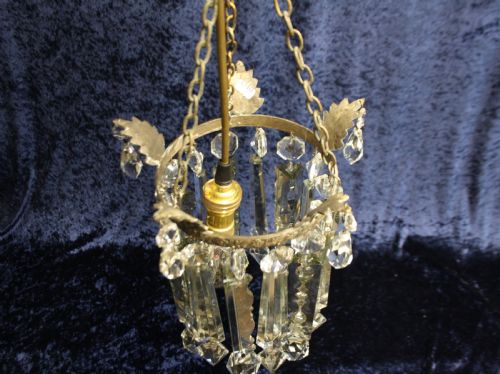 EARLY 20TH CENTURY CHANDELIER WITH LARGE LUSTRES - ADDITIONAL PHOTO 7