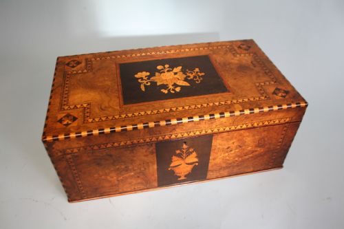 Super Quality Inlaid Writing Box in Walnut