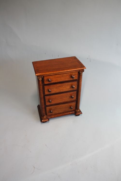 18th Century Miniature Chest of Drawers in Oak