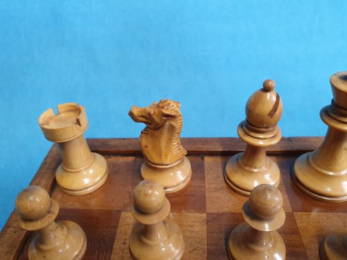 FOLDING CHESS BOARD WITH PIECES AND DRAFTS - ADDITIONAL PHOTO 9
