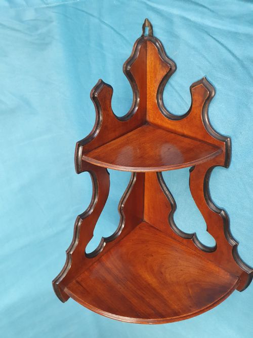 PAIR OF MID 19THCENTURY MAHOGANY WALL BRACKETS - ADDITIONAL PHOTO 5