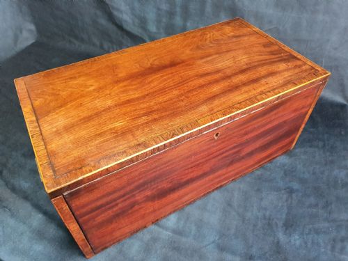 GEORGE III WRITING SLOPE UNUSUAL FORM AND SECRET DRAWERS - ADDITIONAL PHOTO 4