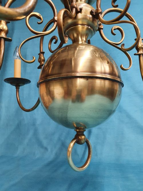 MEDIUM SIZED DUTCH STYLE CHANDELIER - ADDITIONAL PHOTO 3