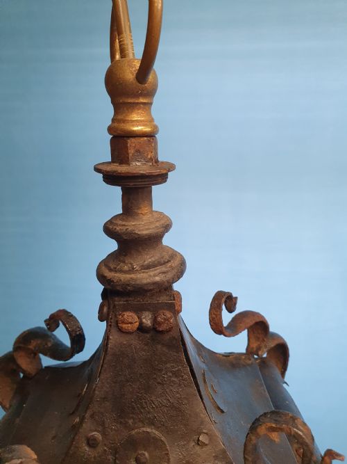 ARTS AND CRAFTS PORCH LIGHT IN STEEL - ADDITIONAL PHOTO 4