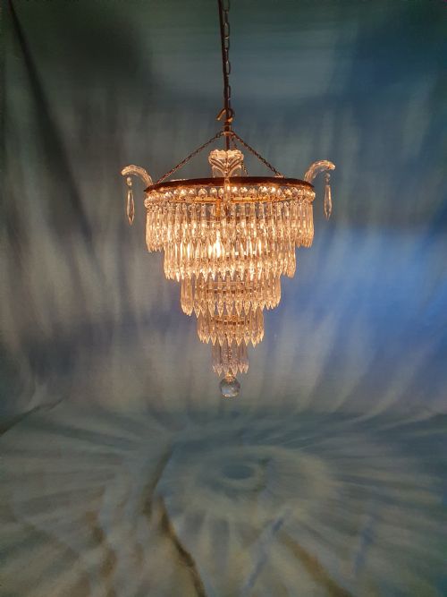 EARLY 20TH CENTURY FIVE TIER SPIKE CHANDELIER - ADDITIONAL PHOTO 1