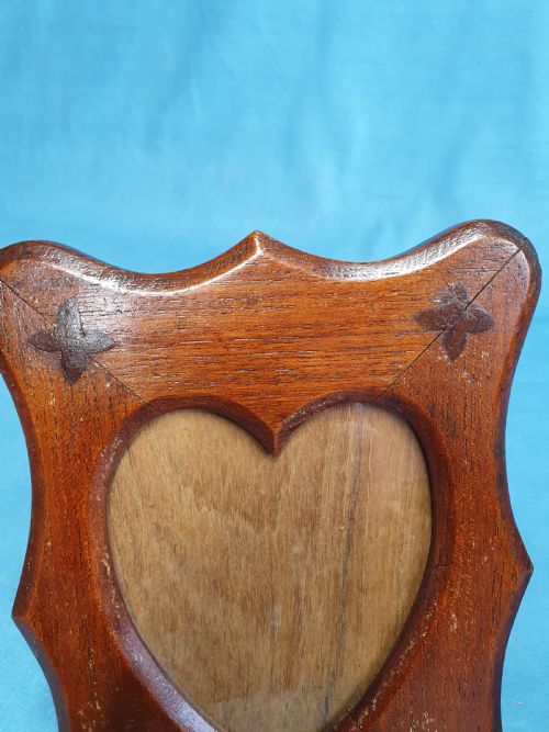PAIR OF HEART SHAPED WALNUT PHOTOGRAPH FRAMES - ADDITIONAL PHOTO 2