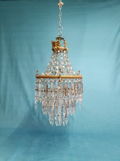 early 20th century lustre chandelier with cherubs - CATEGORY: ANTIQUE LIGHTING - DATED 1930