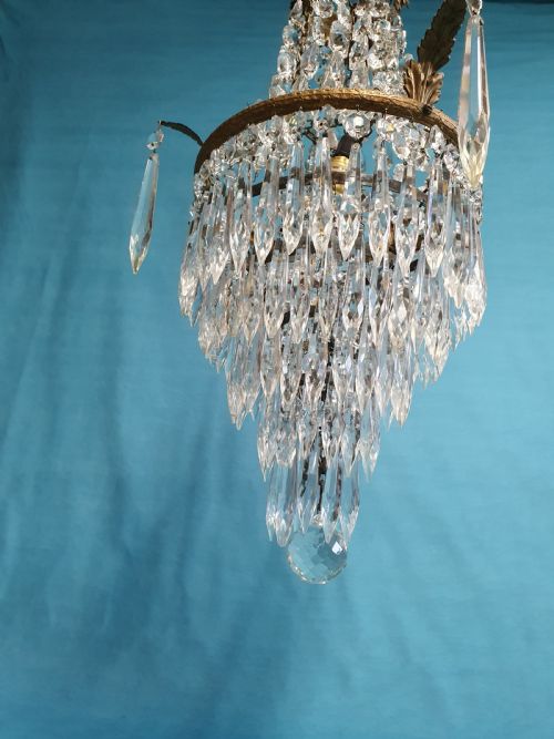 EARLY 20TH CENTURY SPIKE CHANDELIER WITH CHERUBS - ADDITIONAL PHOTO 3