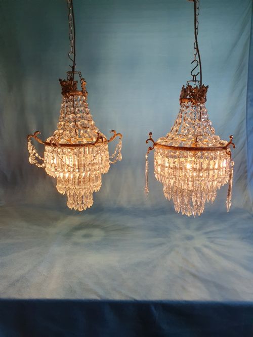 EARLY 20TH CENTURY MATCHED PAIR OF LUSTRE CHANDELIERS - ADDITIONAL PHOTO 2