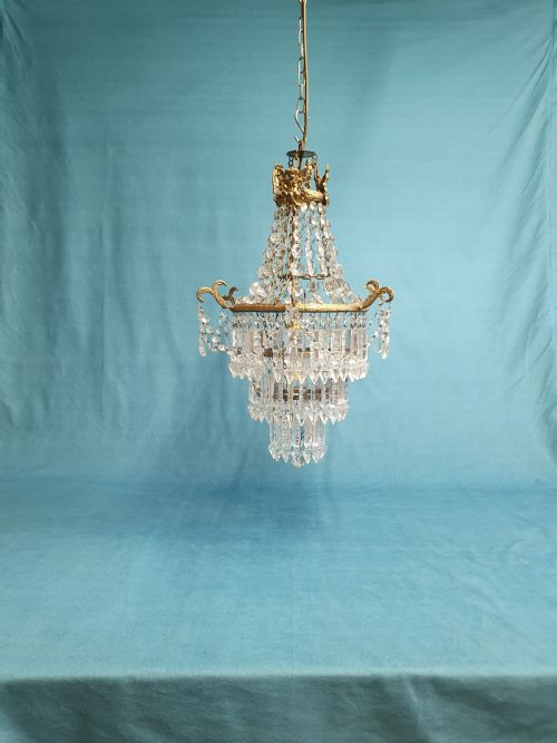 early 20th century lustre chandelier with cherubs - CATEGORY: ANTIQUE LIGHTING - DATED 1930