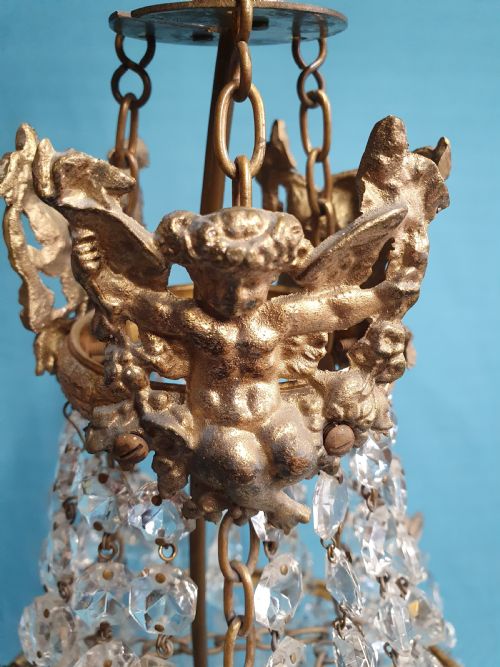 EARLY 20TH CENTURY LUSTRE CHANDELIER WITH CHERUBS - ADDITIONAL PHOTO 5