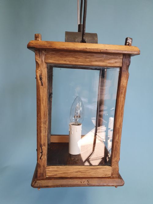 EARLY 20TH CENTURY WOODEN PORCH LIGHT - ADDITIONAL PHOTO 3