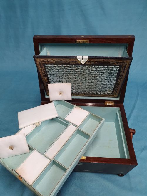 19TH CENTURY ROSEWOOD JEWELLERY BOX - ADDITIONAL PHOTO 6