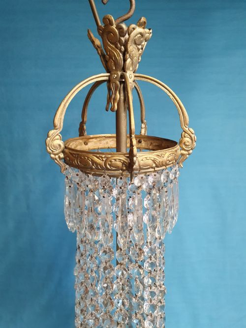 ELEGANT TALL CHANDELIER WITH SIX LAYERS OF SPIKES TO THE BOTTOM - ADDITIONAL PHOTO 5