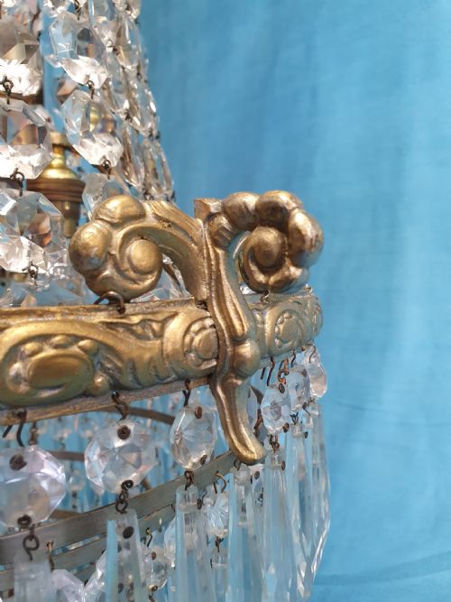 ELEGANT TALL CHANDELIER WITH SIX LAYERS OF SPIKES TO THE BOTTOM - ADDITIONAL PHOTO 6