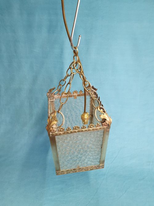 EARLY 20TH CENTURY BRASS HALL LIGHT WITH CORONET TOP - ADDITIONAL PHOTO 3
