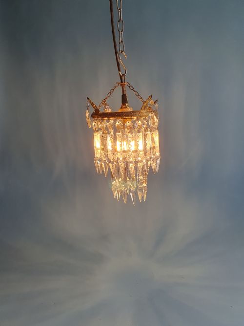 EARLY 20TH CENTURY 8 LUSTRE CHANDELIER - ADDITIONAL PHOTO 1