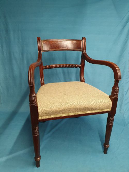 single william iv comfortable carver chair - CATEGORY: ANTIQUE CHAIRS - DATED 1800