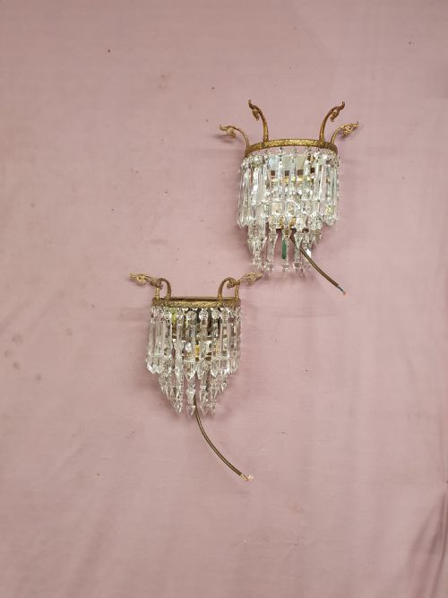 early 20th century pair of wall lights with mirror backs - CATEGORY: ANTIQUE LIGHTING - DATED EDWARDIAN