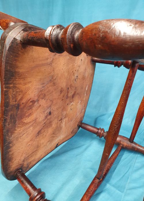 VICTORIAN WINDSOR CARVER CHAIR WITH ELM SEAT - ADDITIONAL PHOTO 2