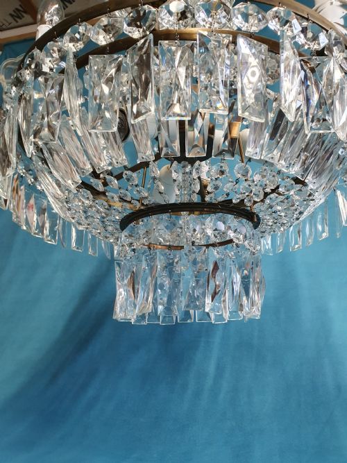 LARGE CHANDELIER WITH SWAGS NINE BULB HOLDERS 20 - ADDITIONAL PHOTO 4